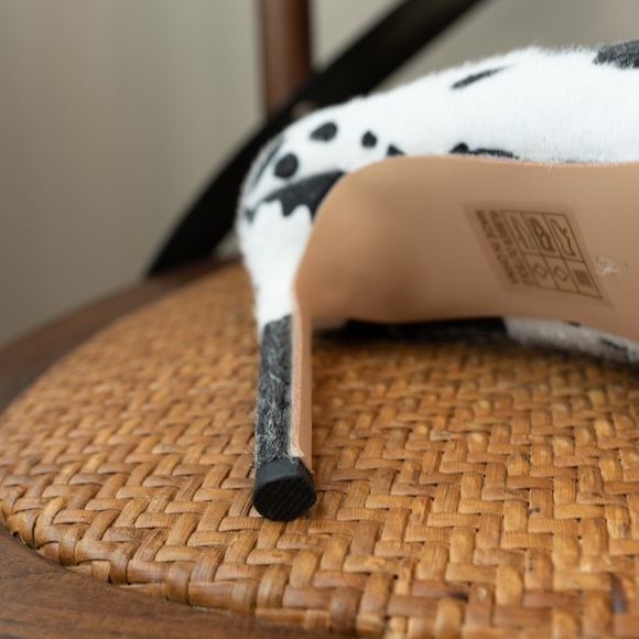 Black + White Print Stiletto Heels - Picture 6 of 13